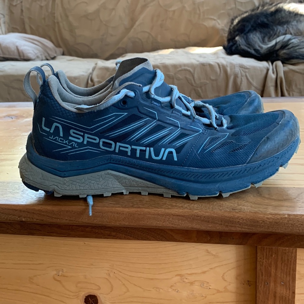 La Sportiva womens Jackal size 10